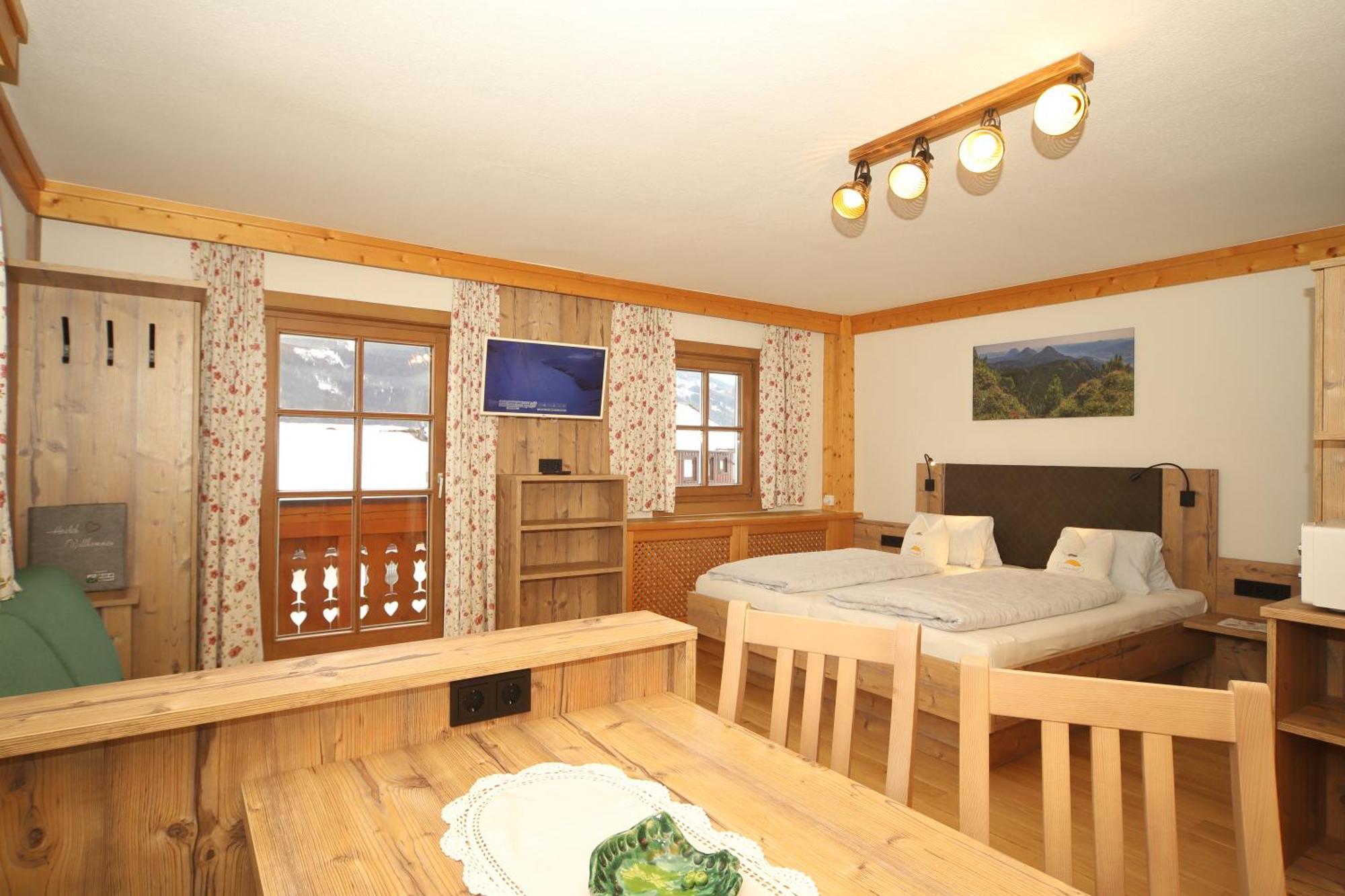 Linarhof Apartment Urlaub Am Bio Bauernhof Haus im Ennstal Εξωτερικό φωτογραφία
