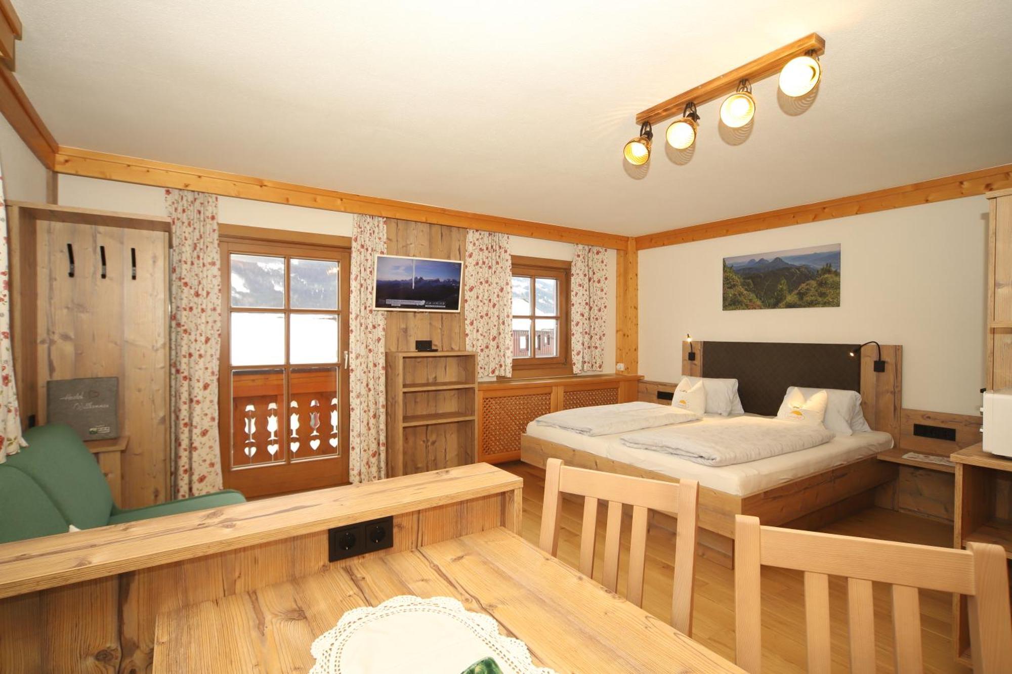 Linarhof Apartment Urlaub Am Bio Bauernhof Haus im Ennstal Εξωτερικό φωτογραφία